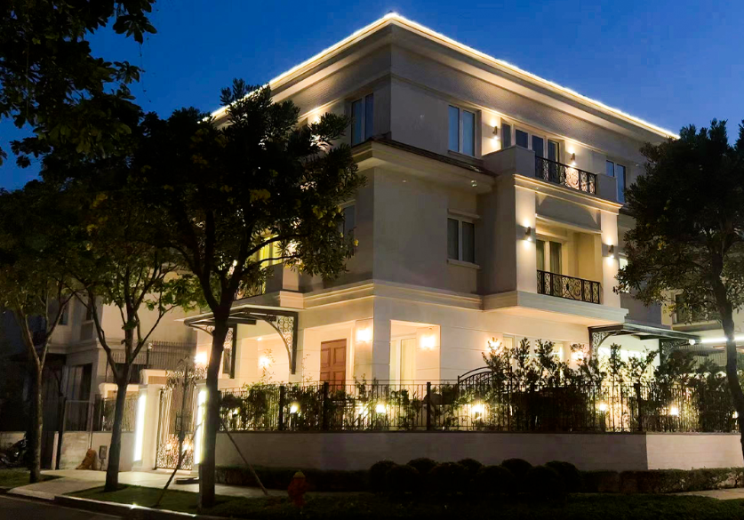 County Villas Luxury Villa – Smart Home Automation & Modern Architectural Design